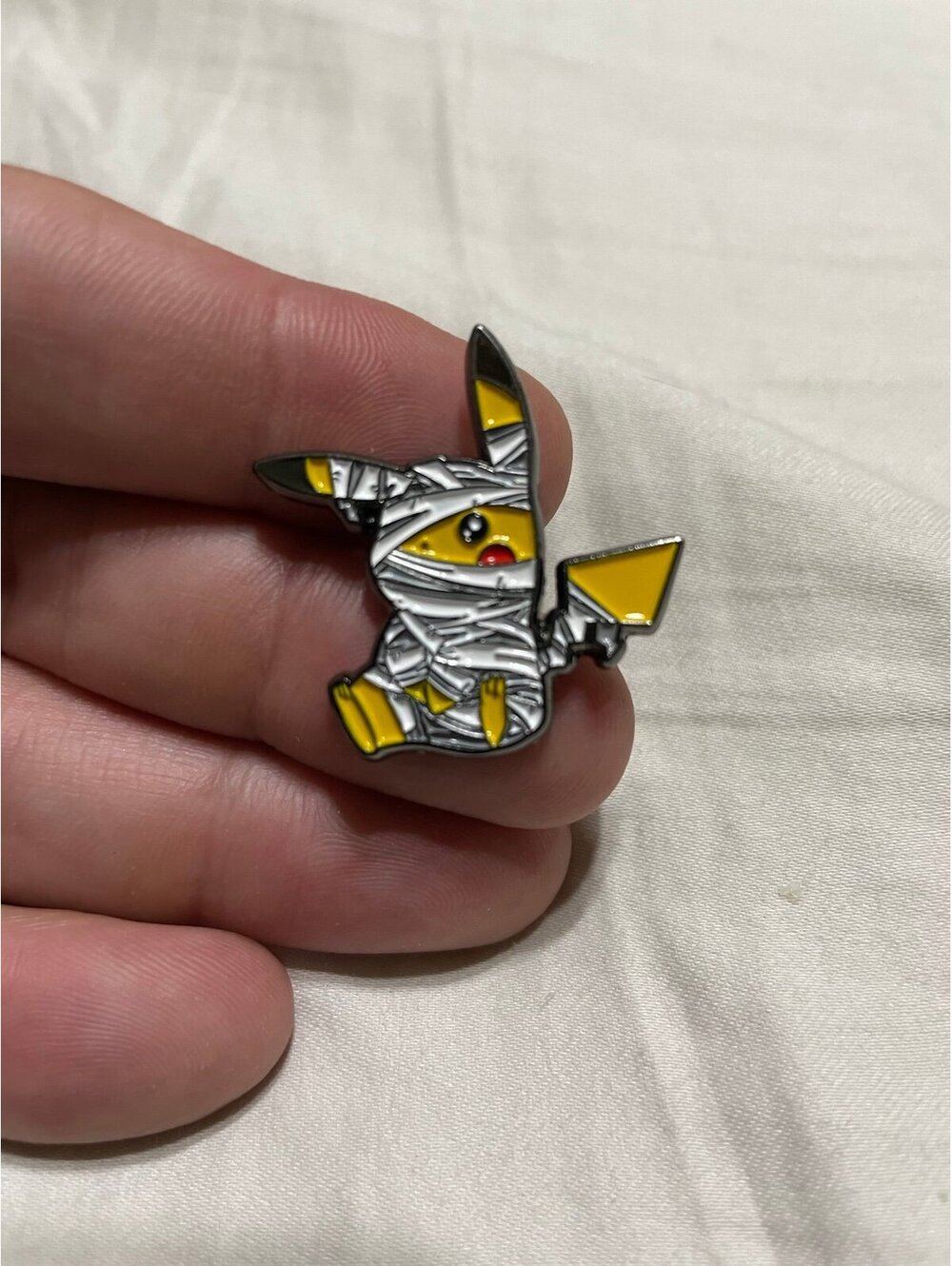 Pikachu Enamel Pin Pokemon brooch anime